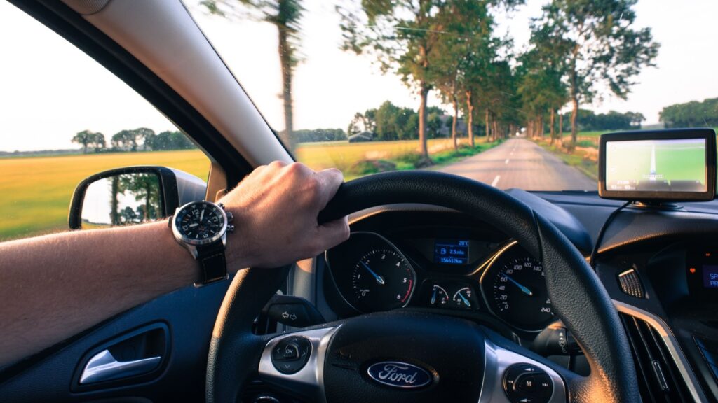 What to Know Before Test Driving a Car: Questions to Ask & Features to Check 1 test drive